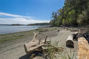 214 Pinedrona Ln, Friday Harbor, WA 98250 - Photo 2