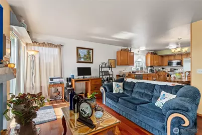409 Kensington Avenue NW, Orting, WA 98360 - Photo 14