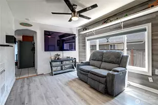 2327 Harrison Ave, Everett, WA 98201 - Photo 2