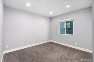 18774 Edmunds Ct E, Bonney Lake, WA 98391 - Photo 30
