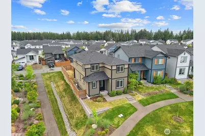 18774 Edmunds Court E, Bonney Lake, WA 98391 - Photo 4