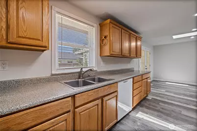 17916 40th Avenue E, Tacoma, WA 98446 - Photo 16