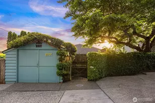 8917 Fauntleroy Wy SW, Seattle, WA 98136 - Photo 32