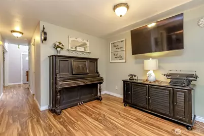 12111 213th Avenue Ct E, Bonney Lake, WA 98391 - Photo 16