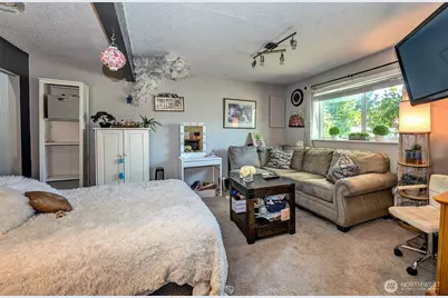2207 180th Place SE, Bothell, WA 98012 - Photo 8
