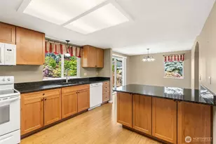 14515 SE 274th St, Kent, WA 98042 - Photo 8