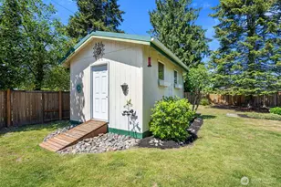1005 20th St SE, Auburn, WA 98002 - Photo 10