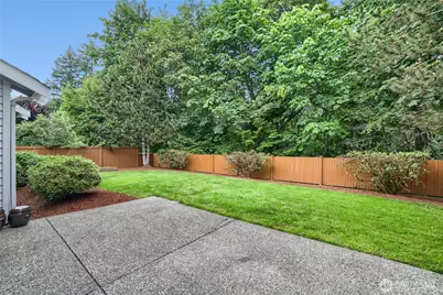 916 275th Place SE, Sammamish, WA 98075 - Photo 28