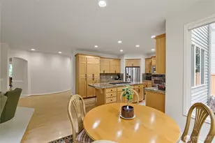 916 275th Pl SE, Sammamish, WA 98075 - Photo 10