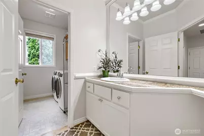 916 275th Place SE, Sammamish, WA 98075 - Photo 26