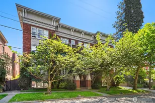 214 13th Ave E, Seattle, WA 98102 - Photo 1