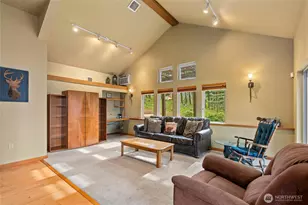 631 Thornton View Rd, Cle Elum, WA 98922 - Photo 4