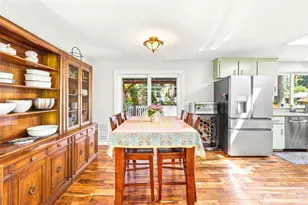 11714 SE 93rd St, Newcastle, WA 98056 - Photo 8