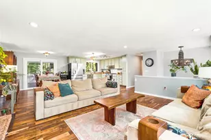 11714 SE 93rd St, Newcastle, WA 98056 - Photo 12