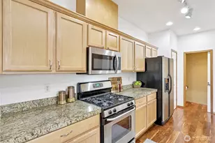 18870 108th Ln SE, Renton, WA 98055 - Photo 14