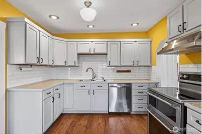 1825 Rucker Avenue, Everett, WA 98201 - Photo 14