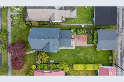 1825 Rucker Avenue, Everett, WA 98201 - Photo 36