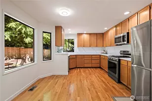 22214 NE 28th Pl, Sammamish, WA 98074 - Photo 10