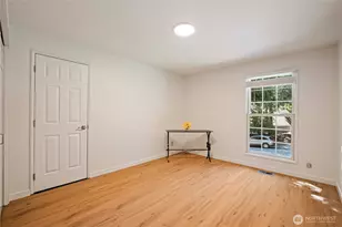 22214 NE 28th Pl, Sammamish, WA 98074 - Photo 18