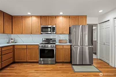 22214 NE 28th Place, Sammamish, WA 98074 - Photo 12