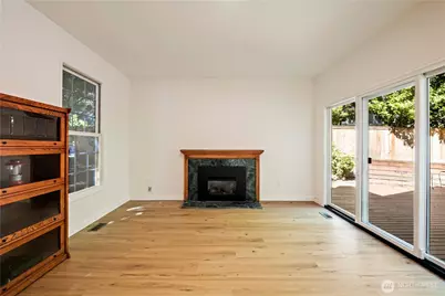 22214 NE 28th Place, Sammamish, WA 98074 - Photo 8