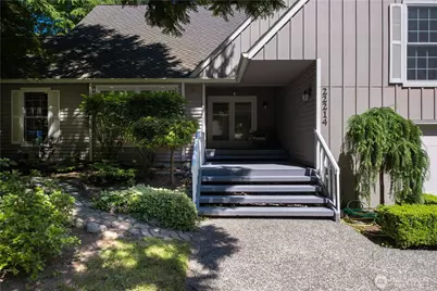 22214 NE 28th Place, Sammamish, WA 98074 - Photo 2