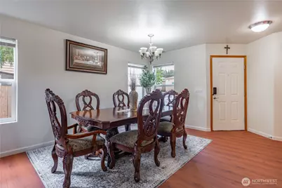 9316 Country Hollow Drive E, Puyallup, WA 98375 - Photo 4