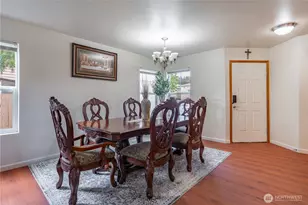 9316 Country Hollow Dr E, Puyallup, WA 98375 - Photo 4