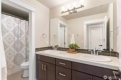 8218 37th Place NE, Marysville, WA 98270 - Photo 32