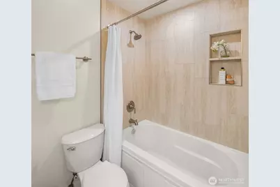 17536 NE 156th Street, Woodinville, WA 98072 - Photo 18