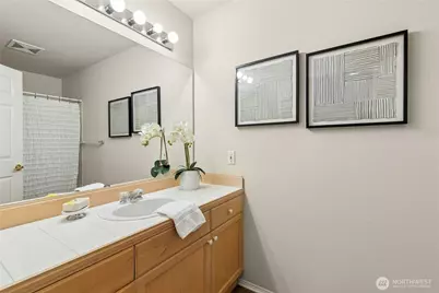 25235 SE Klahanie Boulevard #E305, Sammamish, WA 98029 - Photo 16