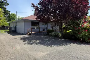 6217 W Beech St, Everett, WA 98203 - Photo 2