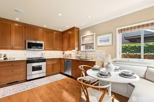 2615 E Garfield St, Seattle, WA 98112 - Photo 10