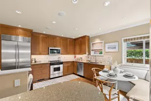 2615 E Garfield St, Seattle, WA 98112 - Photo 8