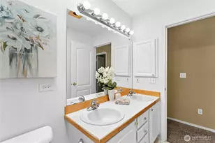 10030 Holly Dr, Everett, WA 98204 - Photo 16