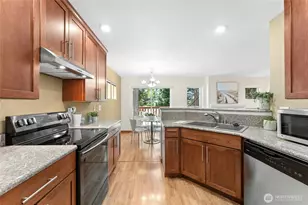 10030 Holly Dr, Everett, WA 98204 - Photo 8