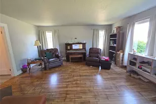 911 Alder, Hoquiam, WA 98550 - Photo 4