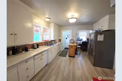 911 Alder, Hoquiam, WA 98550 - Photo 10