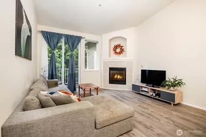 12712 Admiralty Way #G302, Everett, WA 98204 - Photo 2