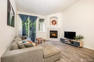 12712 Admiralty Way, Everett, WA 98204 - Photo 2