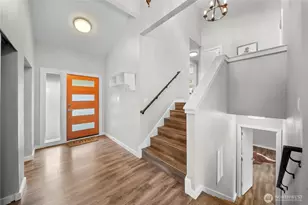 12302 SE 46th Ct, Bellevue, WA 98006 - Photo 4