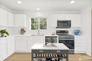 34922 SE Swenson St, Snoqualmie, WA 98065 - Photo 8