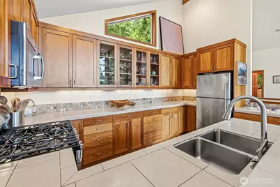 2986 Hales Passage Drive, Lummi Island, WA 98262 - Photo 16