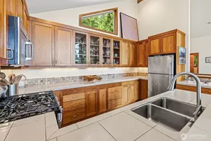 2986 Hales Passage Dr, Lummi Island, WA 98262 - Photo 16