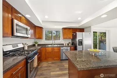 6215 122nd Avenue SE, Bellevue, WA 98006 - Photo 12