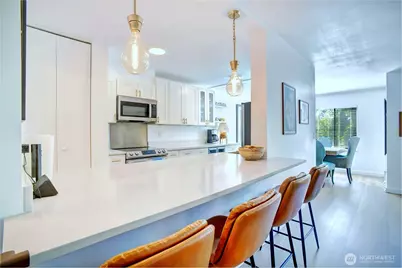 4545 Sand Point Way NE #302, Seattle, WA 98105 - Photo 6
