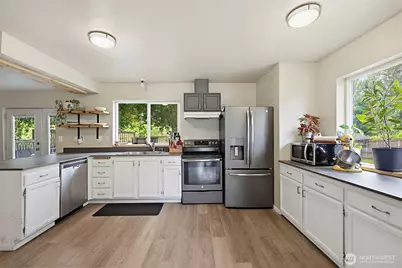 12001 140th Street Ct E, Puyallup, WA 98374 - Photo 10