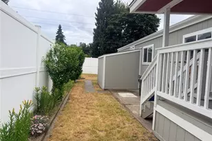 210 37th St SE, Auburn, WA 98002 - Photo 4