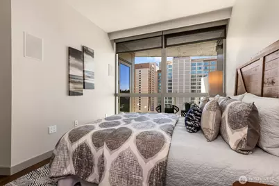 10610 NE 9th Place #1603, Bellevue, WA 98004 - Photo 16