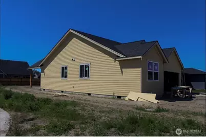 701 E 6th Street, Nooksack, WA 98276 - Photo 8